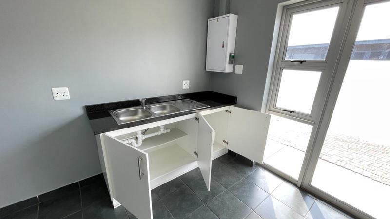 To Let commercial Property for Rent in Greenbushes Eastern Cape
